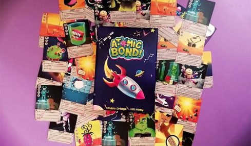 Juego de cartas de química Atomic Bond